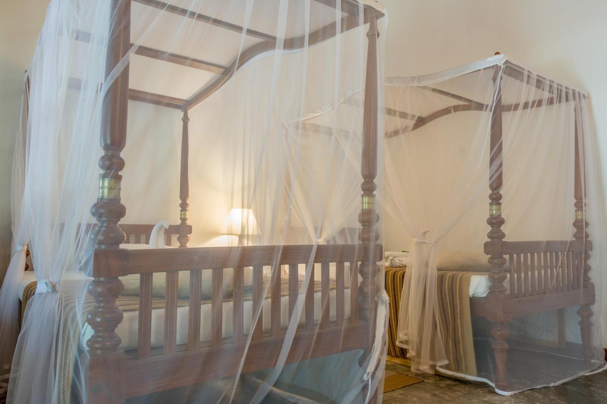 The Sanctuary At Tissawewa 호텔 아누라다푸라 외부 사진